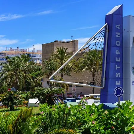 First Line Arena By Interhome * إِستيبونا